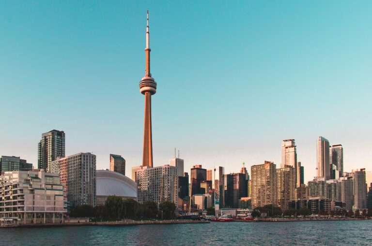 Exploring Toronto: A Journey through Canada’s Vibrant Metropolis