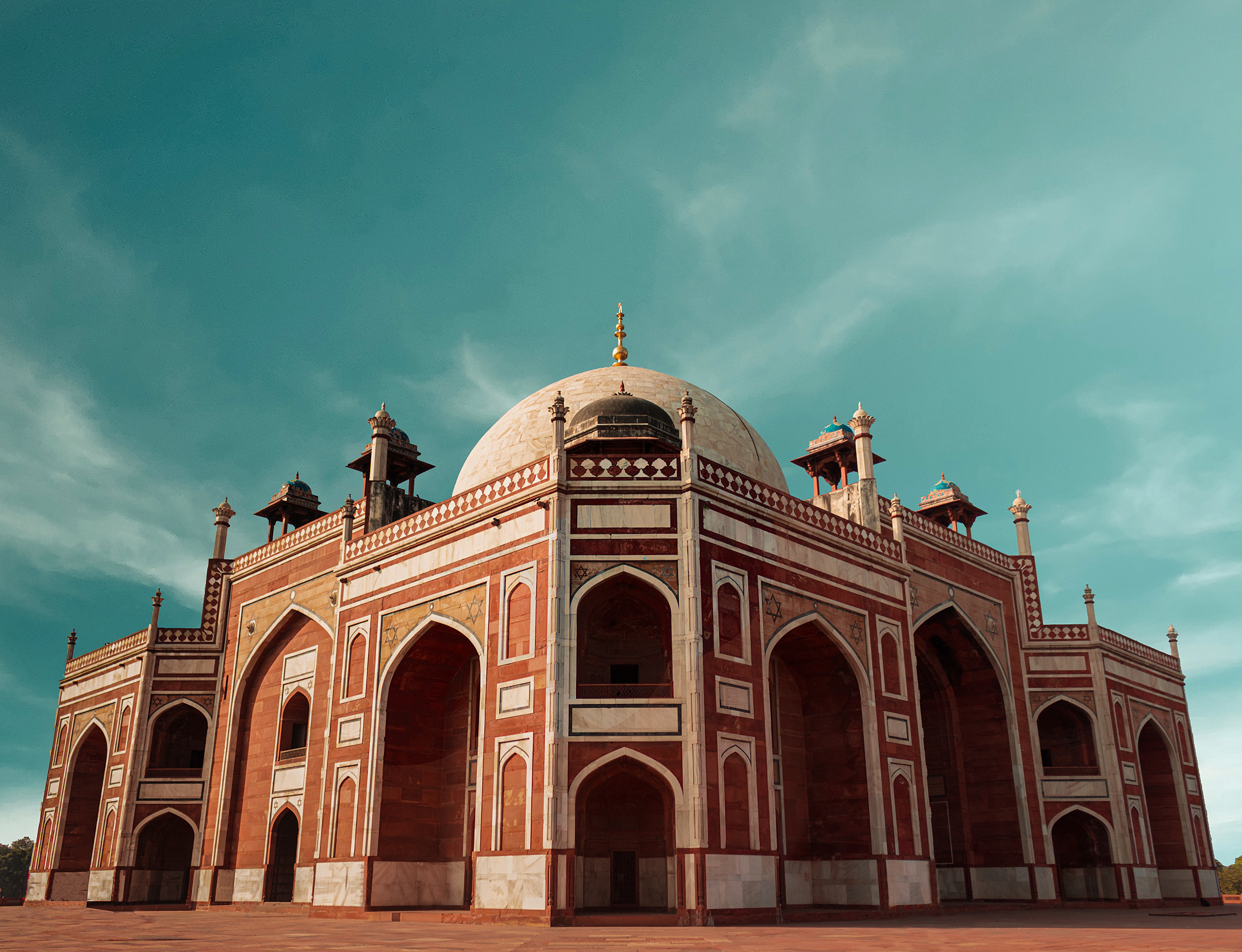 Unlocking New Delhi: Insider Tips and Must-See Gems in Your Travel Guide