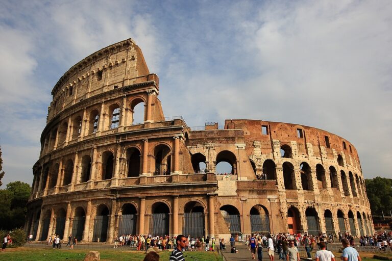 Rome’s Roman Colosseum: A Journey Through History